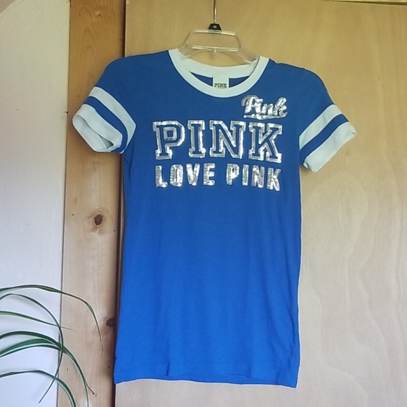 Victoria's Secret T-Shirt - Picture 1 of 2